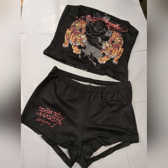Ed Hardy Pants - Ed Hardy Black and Red Women's Crop Top And Shorts Set